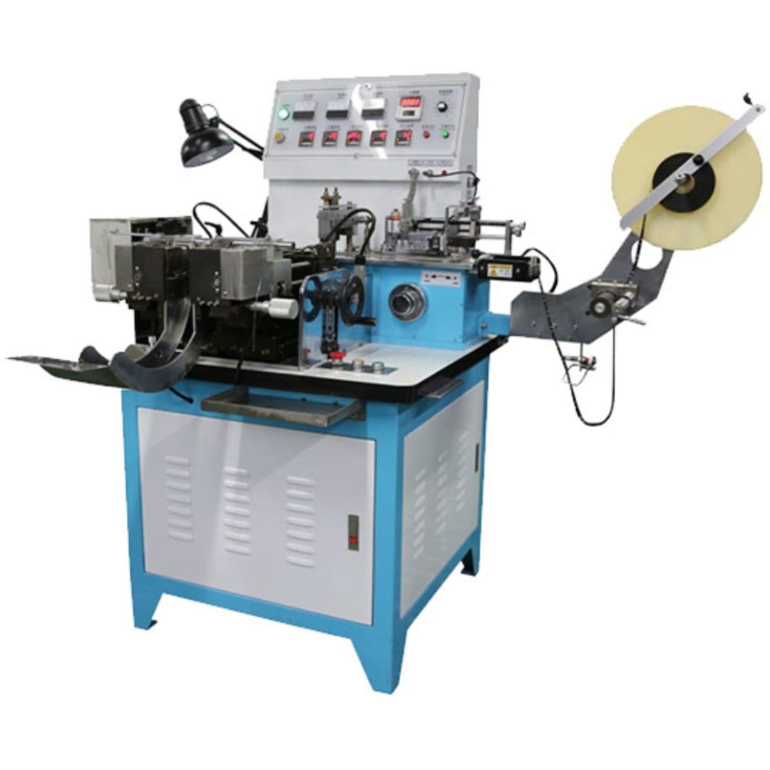 Automatic Ultrasonic Center Cutting And Folding Machine